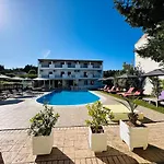 Melitsa Corfu מלון